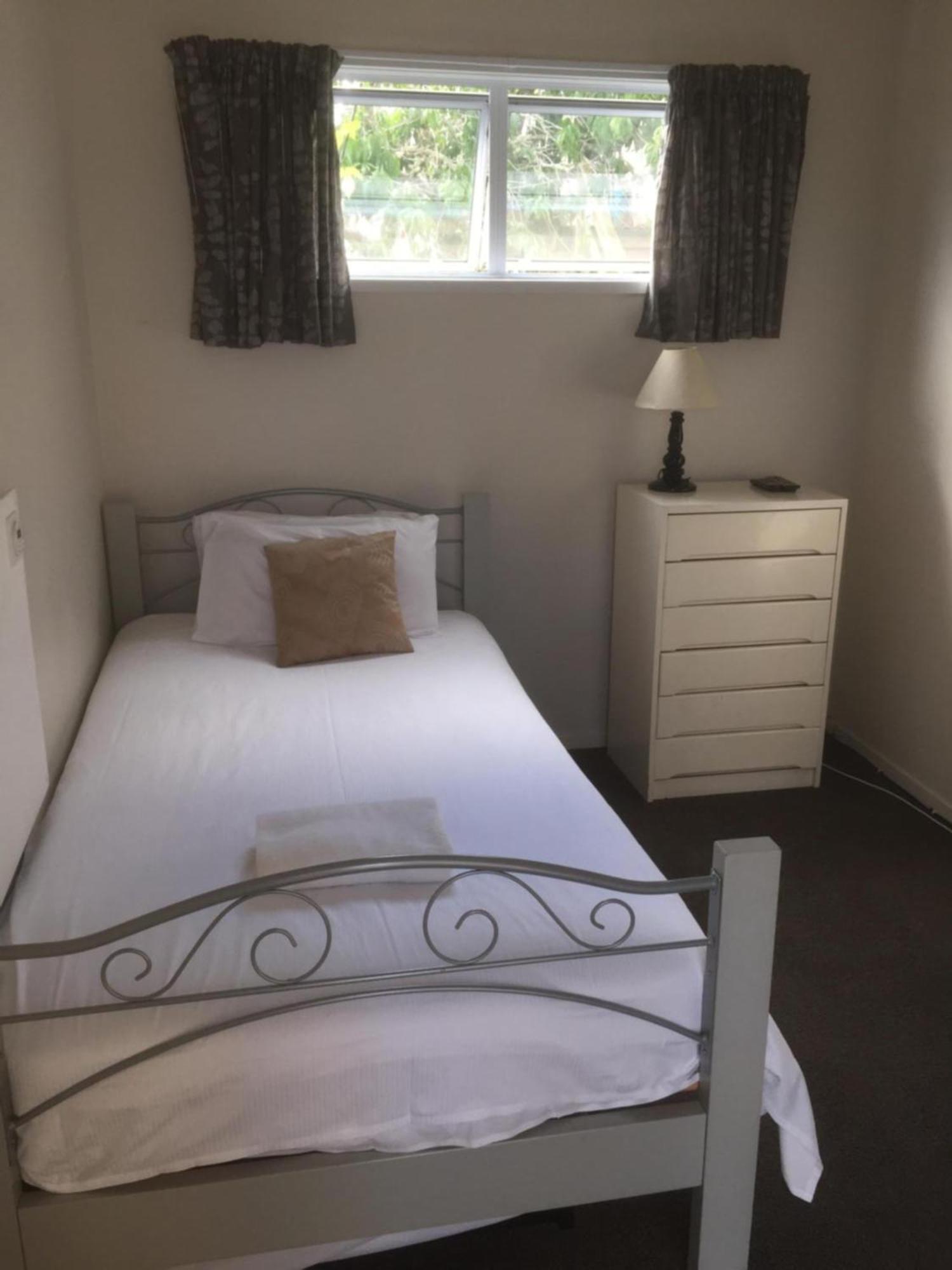 Orewa Pillows Lodge الغرفة الصورة